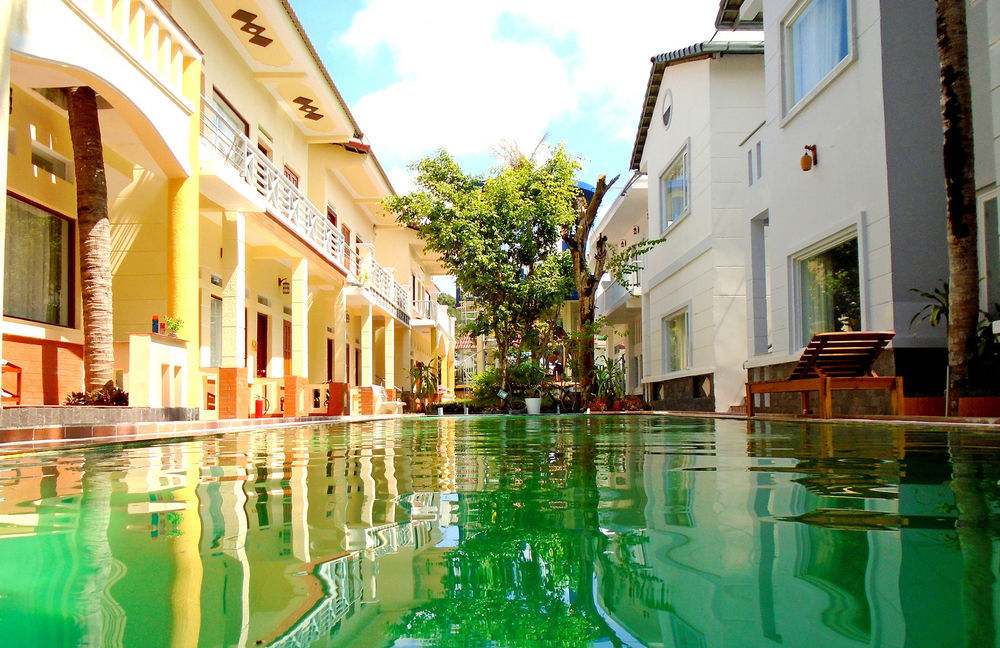 Oyo 614 Phu Quy Resort Exterior photo