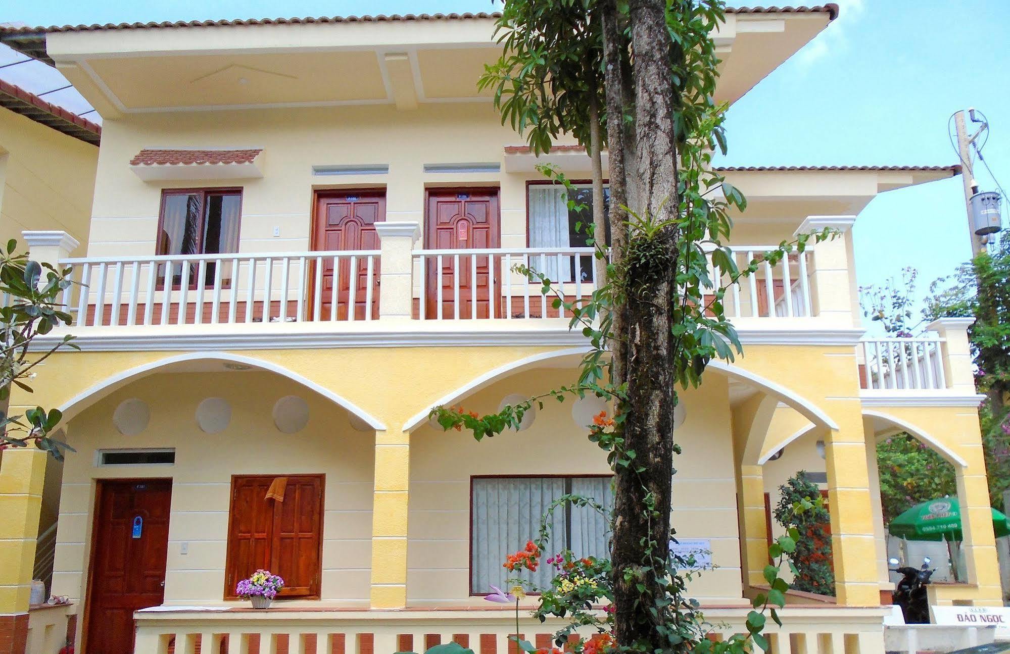Oyo 614 Phu Quy Resort Exterior photo