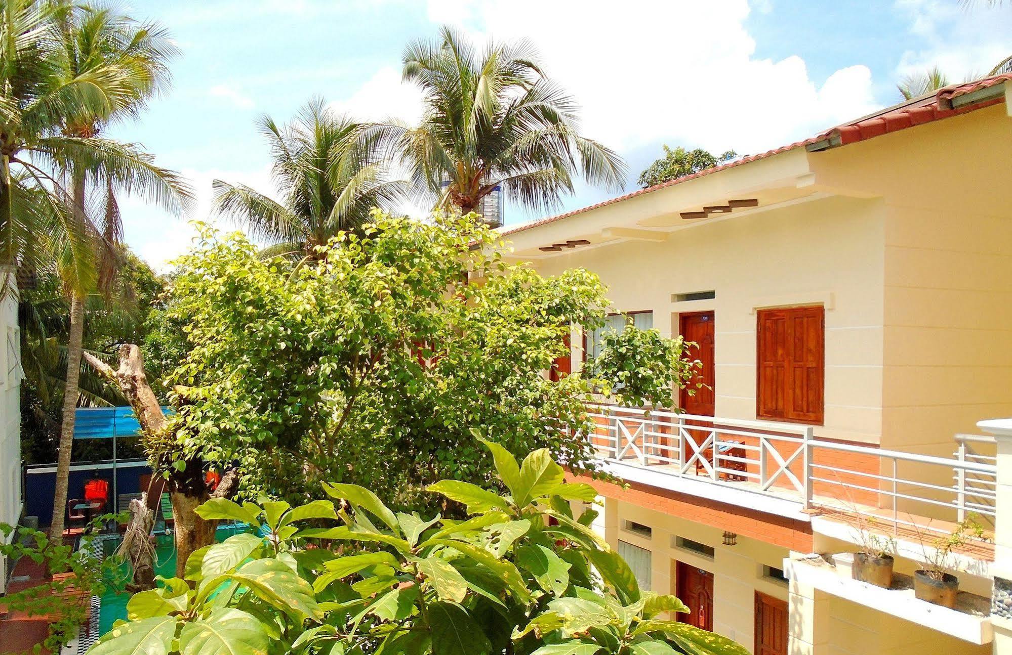 Oyo 614 Phu Quy Resort Exterior photo