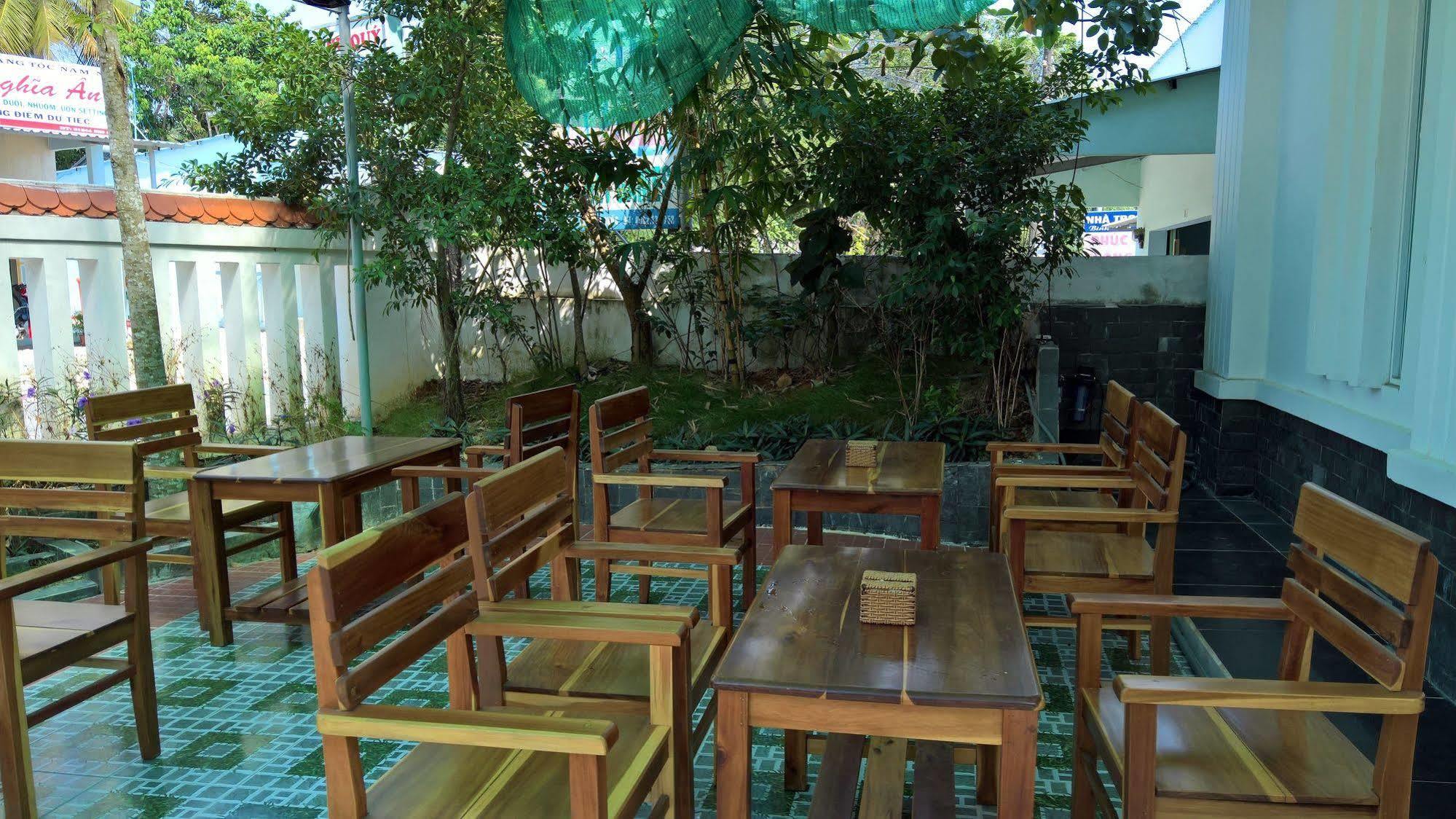 Oyo 614 Phu Quy Resort Exterior photo